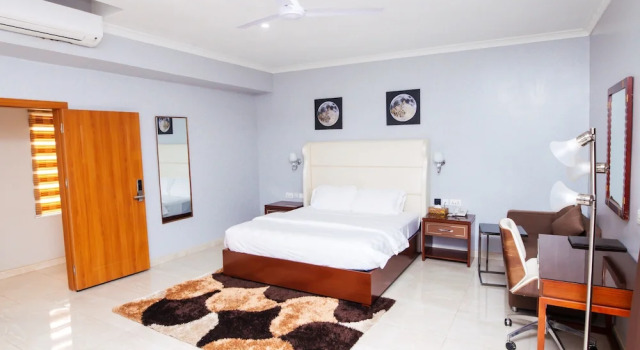 Номер Deluxe Crismon Hotel