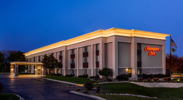 Hampton Inn Milwaukee Airport, Rezerwuj Hotel Milwaukee Wisconsin
