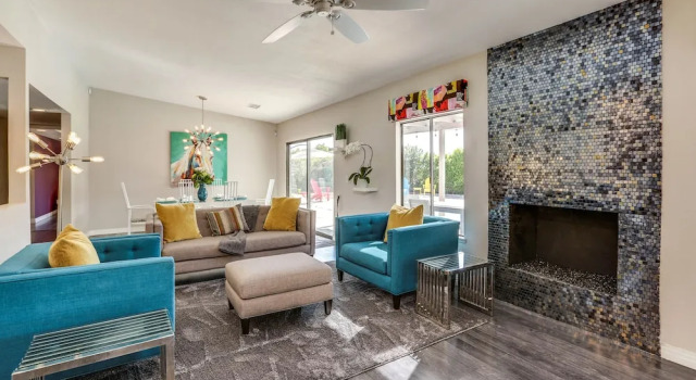 Poolside Living, Забронировать Дом для отпуска Палм-Спрингс Coachella Valley, рядом с Desert Regional Medical Center
