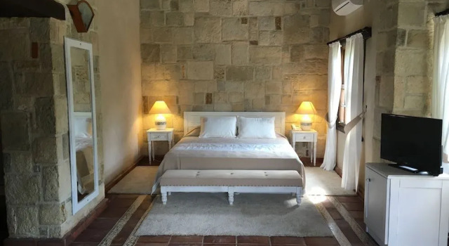 Urla Ciftlik Otel
