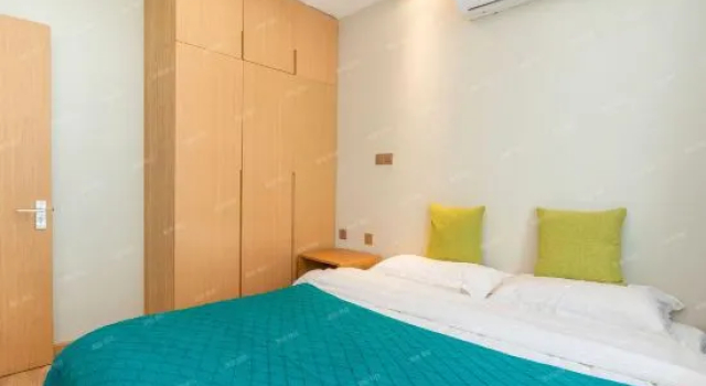 Люкс Deluxe Bairui Hotel (Qingdao World Expo City Branch)