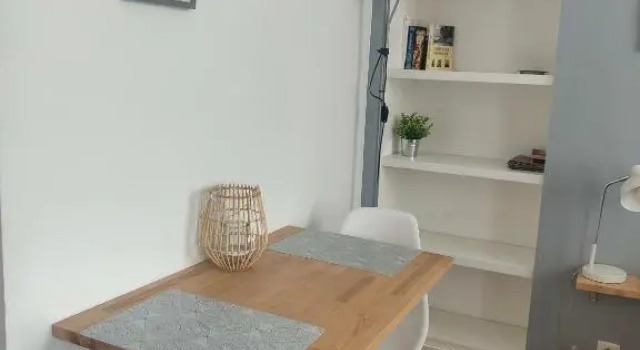 Studio Balcon De La Place, Rezerwuj Apartament Dinan 