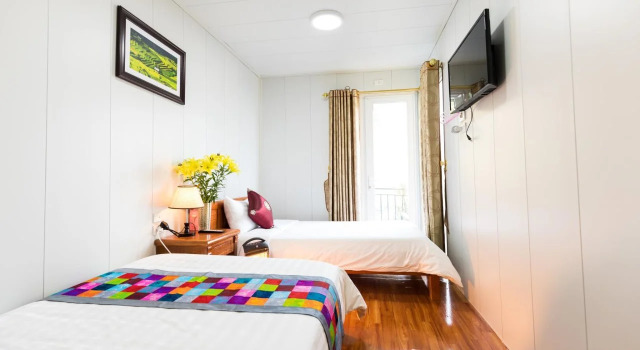 Sapa Center View Hotel, Забронировать Отель Шапа Лаокай, рядом с Рынок Сапа