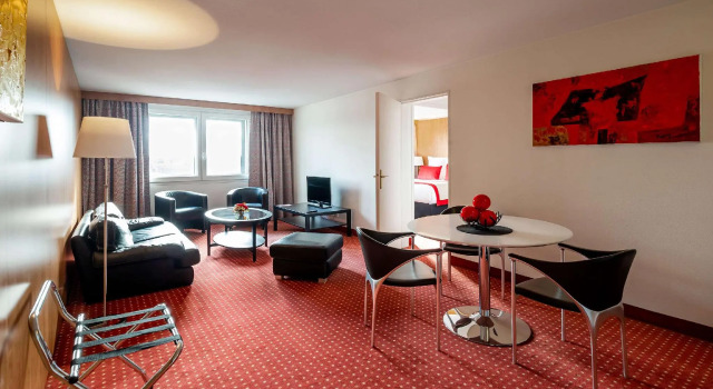 Двухместный люкс Le M & Spa Bordeaux Aéroport by Hôtels & Préférence