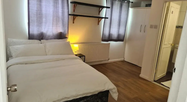 Коттедж 4br-2ensuite-10mincentrallondon-sleeps11-parking
