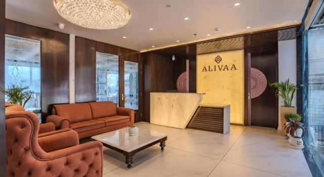 Alivaa Hotel, McLeodganj With Best Dhauladhar View & Infinity Pool Sky Garden, Забронировать Отель Мак-Леод-Гейндж штат Химачал-Прадеш