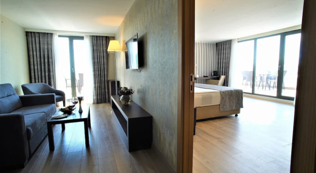 Double Corner Suite with Bosphorus View with Terrace Port Bosphorus Hotel