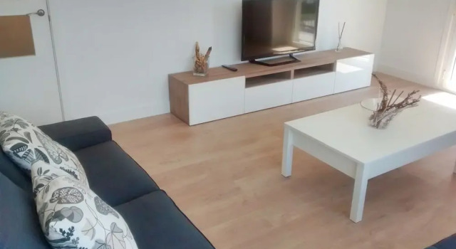 Apartamento Pza. Juan XXIII, Rezerwuj Apartament Hotele w Baskonia z parkingiem, Parking