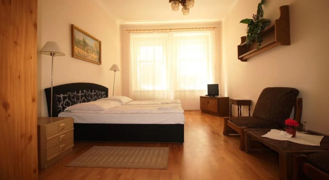 Pension Berg, Book Hotel Prague 8 Prague, near Ládví