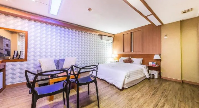 Oryu Bon Motel