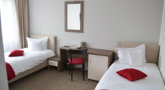 Potaissa Hotel, Varaa Hotelli Turda 