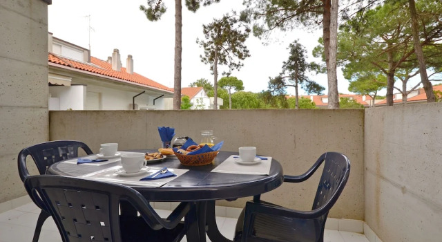 Spacious and Comfy Flat With Balcony, Book Lejlighed Hoteller i Friuli Venezia Giulia med parkering, Parkering