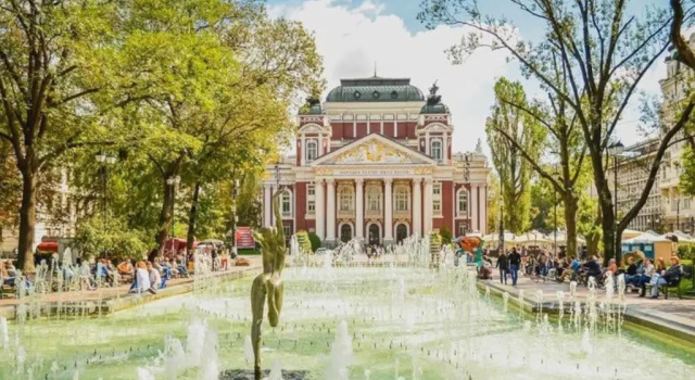 Top Center Studio 3, Забронировать Отель София Vitosha, рядом с Национален Дворец На Културата