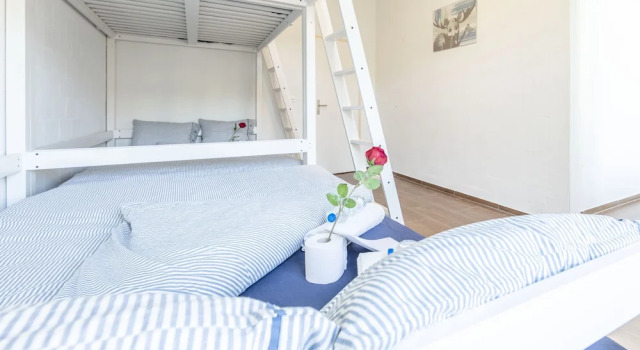 Четырёхместный номер Standard YELLOW INN- Simple Rooms and Easy Parking direkt bei der OLMA nahe HSG und Spital