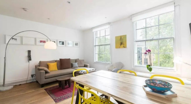 JOIVY Smart 3 bed Flat in Islington, Close to Angel Tube