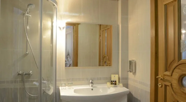 Номер Executive The Penthouse Suites Hotel