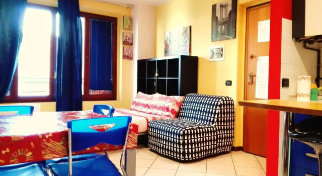 Cozy Suite Rogoredo Apartment next to the metro and train station, Book Apartment Ripamonti Corvetto Milan, near Rogoredo
