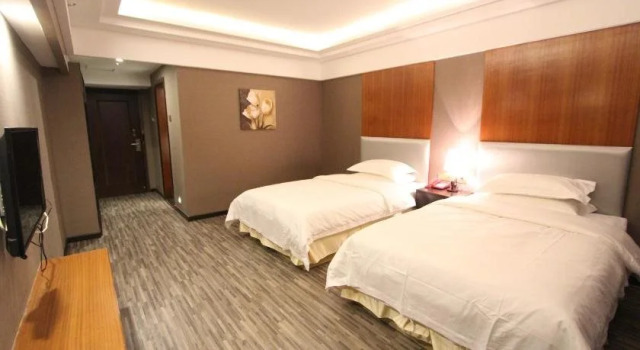 J.S Fashion Hotel, Rezerwuj Hotel Hotele w Zhuhai z parkingiem, Parking