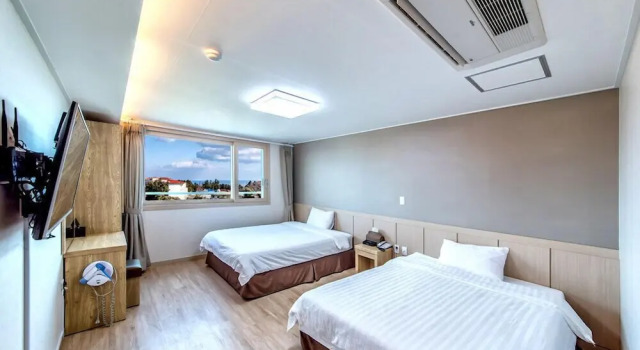 Номер Deluxe Jungmoon City Hotel & J-hill Hotel