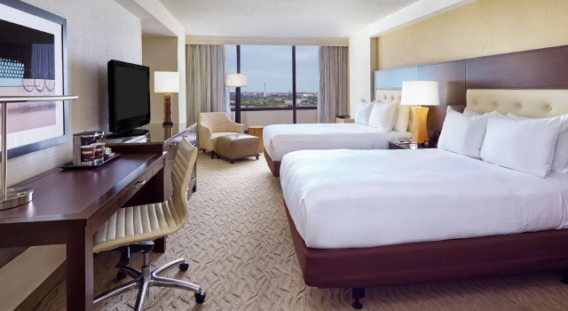 Номер Standard DoubleTree by Hilton Washington DC   Crystal City