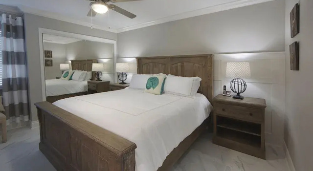 Gulf Shore Condo #302 - 2 Br condo by RedAwning, Book Lejlighed Destin Emerald Coast
