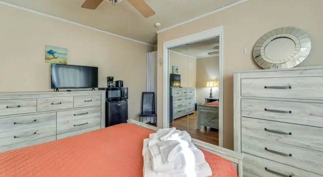 7 Mi to Neuse River! Family Home w/ Poolside Oasis, Забронировать Дом для отпуска Хейвлок Pamlico Sound