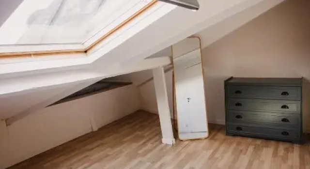 Central and Cozy in Brussels, Rezerwuj Hotel Hotele w Bruksela z parkingiem, Parking