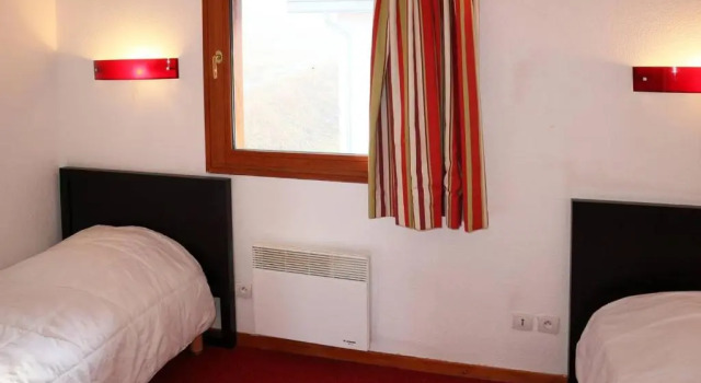Chalet dexception avec piscine, sauna et hammam, au pied des pistes des Orres - FR-1-322-124, Забронировать Шале Виллы Овернь-Рона-Альпы, Вилла