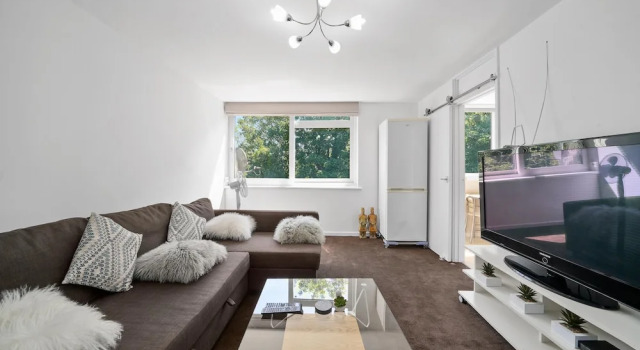 Gatewick Duplex Serviced Apartment, Varaa Huoneisto Asunnot kohteessa Merseyside, Huoneisto