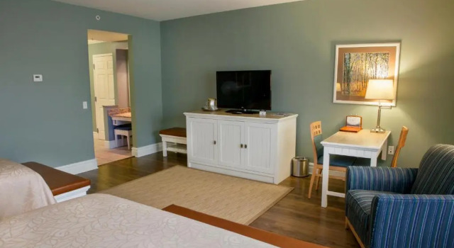 Двухместный номер Standard с видом на окрестности Watkins Glen Harbor Hotel