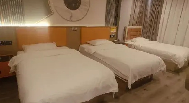 Трёхместный люкс Premier Meiyue Elegant Hotel