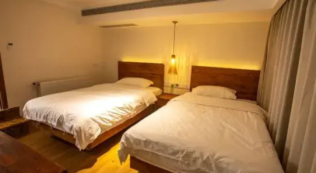 Люкс Bamboo Mountain Lodge
