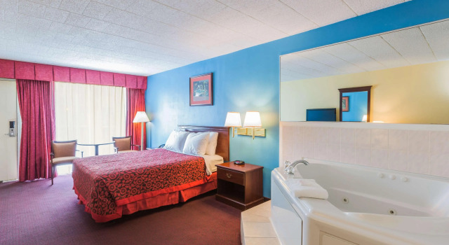 Days Inn by Wyndham East Stroudsburg, Rezervasyon Otel Stroudsburg Alpine Mountain