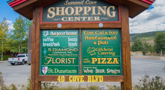 Minutes From Fun-come Relax And Have A Blast! Flexible Cancellation 1 Bedroom Condo by RedAwning