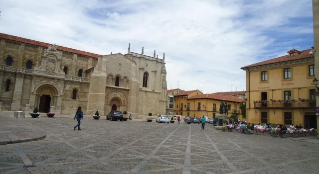 Hostal Restaurante Boccalino, Book Hostel / Vandrerhjem León Castile and Leon