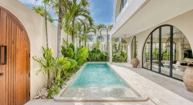 Parisian 2BR Luxury Villa 8mins walk to Beach  - A Luxury Private Villa By Balinest Villas, Rezervovat Vila Chaty v Bali, Chalupa