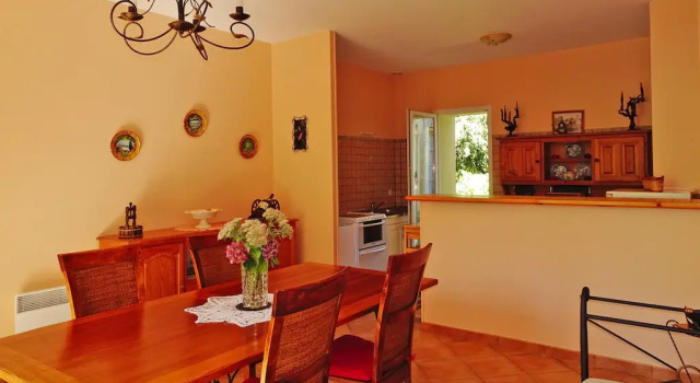 Semi-detached House on a Vineyard, Talais, Rezervasyon Otel Talais Medoc