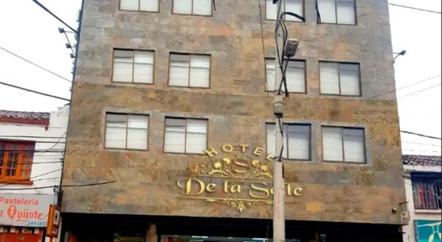 Hotel De La Salle, Reservar Hotel Teusaquillo Bogotá, perto de Casa E Theatre