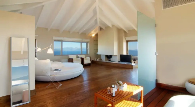 Seaview Peninsula Villa