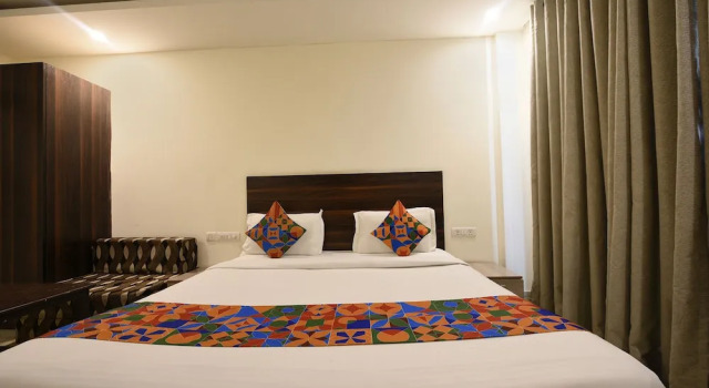 Номер Premium Fabhotel Laxmi Palace