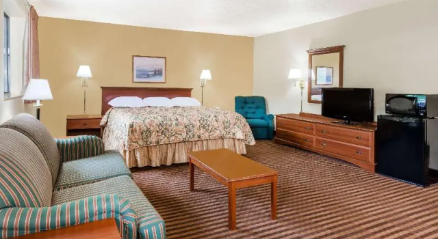 Номер Standard Super 8 by Wyndham La Vale/Cumberland Area