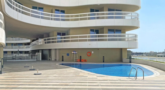 Апартаменты Silkhaus Luxury 2BR Maid Free Beach Access