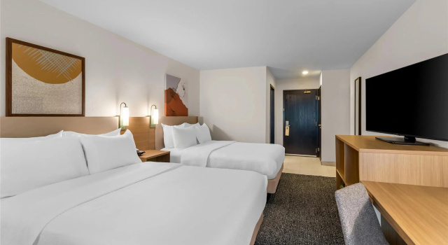 Четырёхместный номер Standard Spark by Hilton Dayton Fairborn