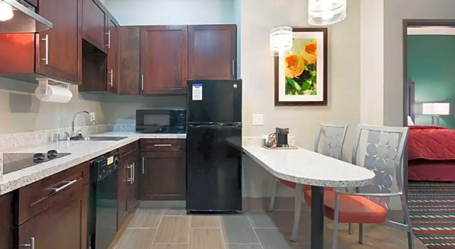 Четырёхместный номер Standard MainStay Suites Hobbs