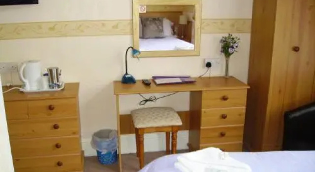 Beachlands Guest Accommodation, Забронировать Гостевой дом Гостевые дома Скегнесс, рядом с Tower Gardens, Гостевой дом
