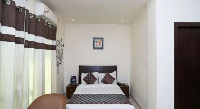 OYO 5474 Hotel Aries