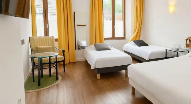 Студия Superior Logis Hôtel de Genève et Restaurant , Faverges-Seythenex