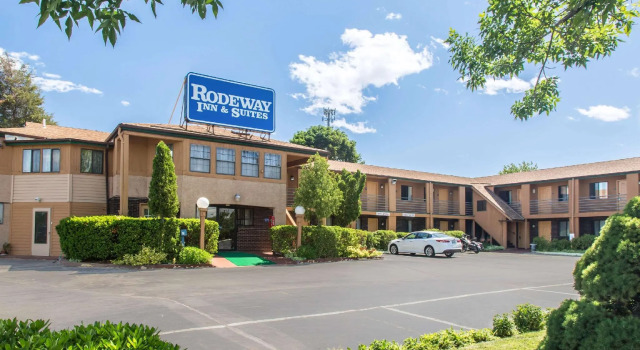Двухместный семейный номер Standard Rodeway Inn & Suites Branford - Guilford
