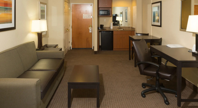Holiday Inn Express Hotel & Suites Jacksonville Airport, an IHG Hotel, Reserva ahora Hotel Jacksonville 
