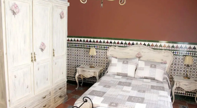 Charming House in Villanueva de los Infantes with Enclosed Garden, Забронировать Отель Вильянуэва-де-лос-Инфантес Ciudad Real Province